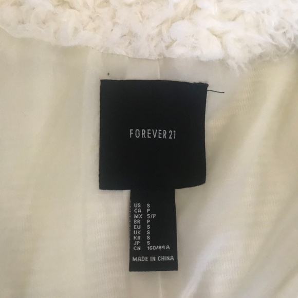 White faux fur coat - Picture 5 of 6